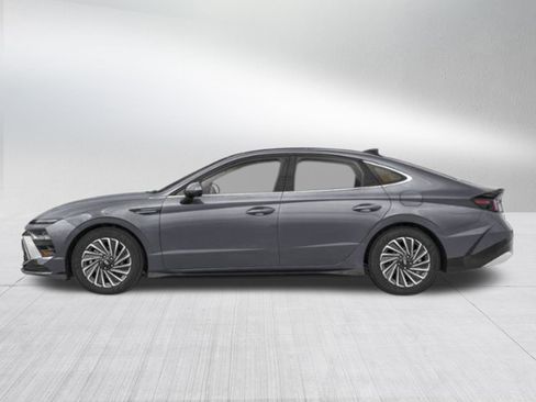 New 2026 Hyundai Sonata Limited image 2