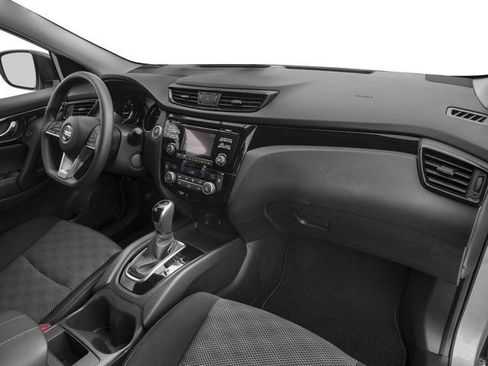 Used 2018 Nissan Rogue Sport SV FWD image 18