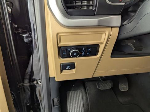 Used 2023 Ford F150 XLT image 20