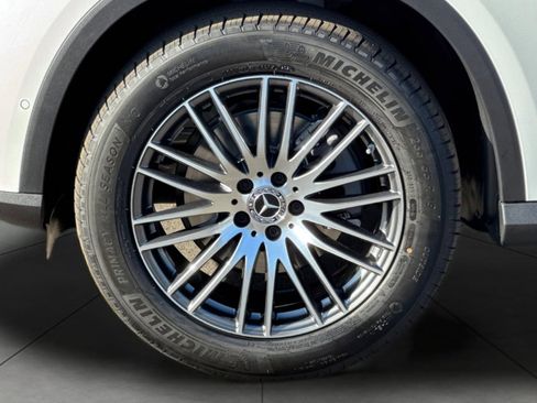 New 2026 Mercedes-Benz GLC 300 image 5