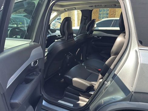 Used 2018 Volvo XC90 T5 Momentum w/ Convenience Package AWD/4WD image 27