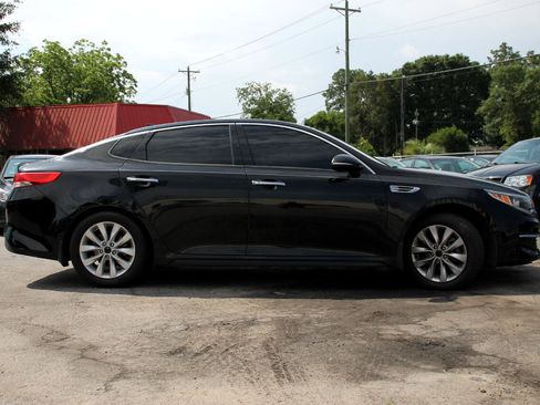 Used 2018 Kia Optima EX image 32