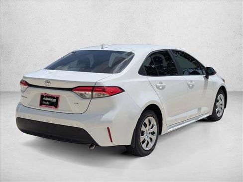 Certified 2025 Toyota Corolla LE FWD image 2