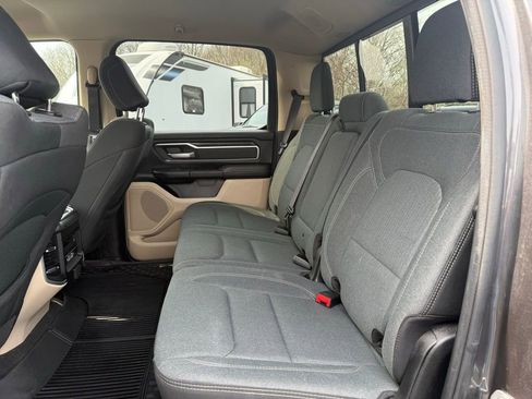 Used 2021 RAM 1500 Big Horn image 32