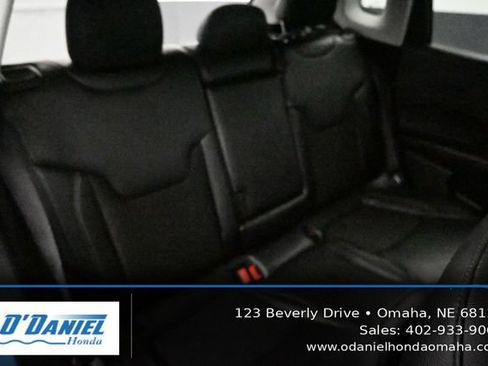 Used 2021 Jeep Compass Latitude w/ Convenience Group AWD/4WD image 39
