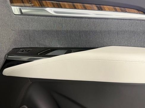 New 2026 Cadillac Escalade Platinum Sport w/ LPO, ONYX Package AWD/4WD image 34
