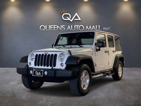 Used 2018 Jeep Wrangler Unlimited Sport S AWD/4WD image 3