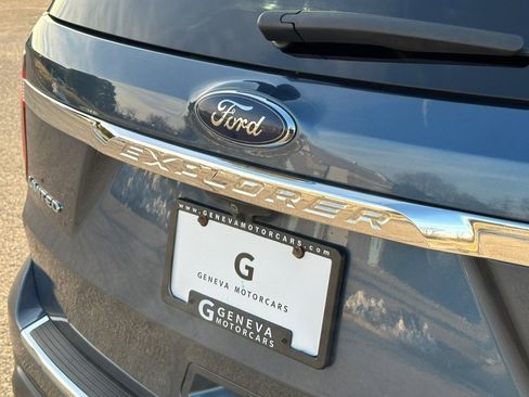 Used 2018 Ford Explorer Limited FWD image 13