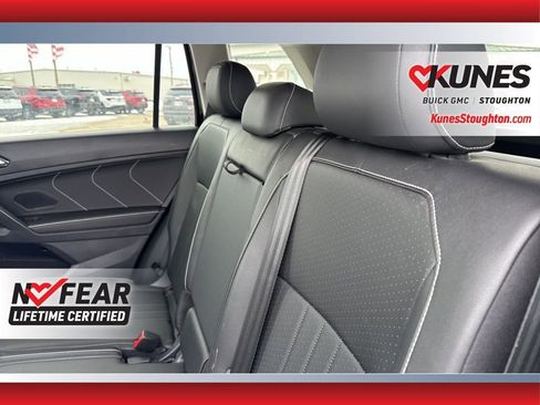 Used 2024 Volkswagen Tiguan Wolfsburg Edition AWD/4WD image 35
