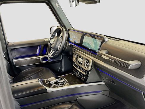 Used 2022 Mercedes-Benz G 550 w/ Exclusive Interior Package image 27