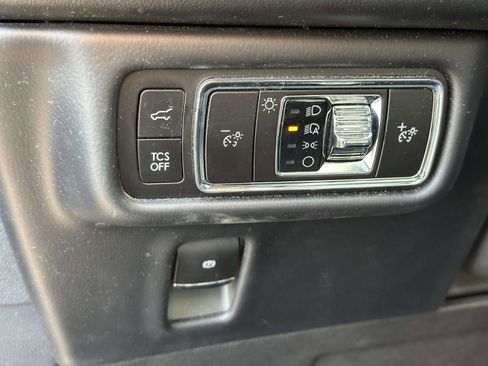 Used 2023 Lincoln Nautilus Reserve w/ Equipment Group 201A image 23