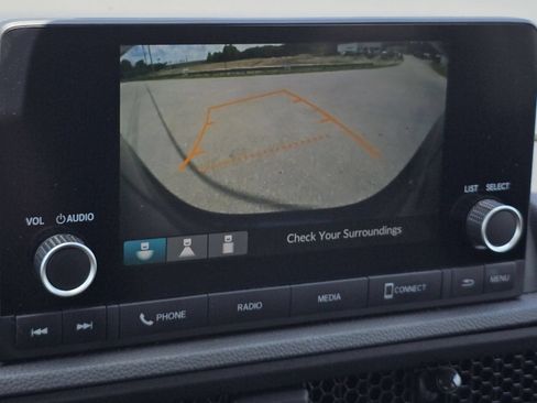Used 2023 Honda CR-V EX image 5