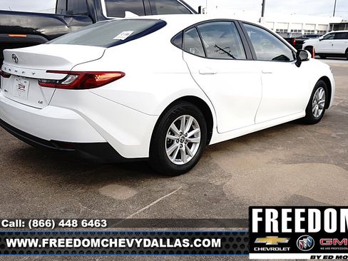 Used 2025 Toyota Camry LE FWD image 4