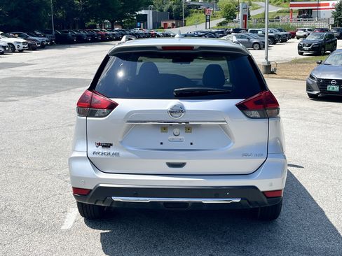 Used 2020 Nissan Rogue SV AWD/4WD image 6