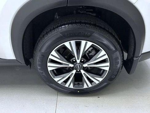 Certified 2023 Nissan Rogue SV AWD/4WD image 22