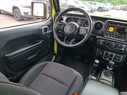 Used 2023 Jeep Wrangler Unlimited w/ Cold Weather Group AWD/4WD image 15