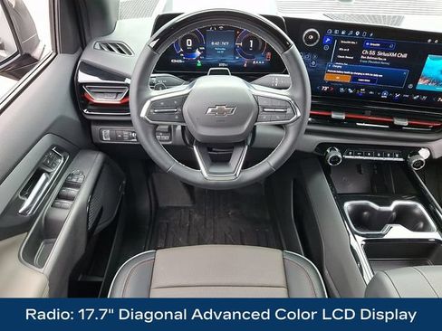 Used 2026 Chevrolet Silverado EV Trail Boss AWD/4WD image 3