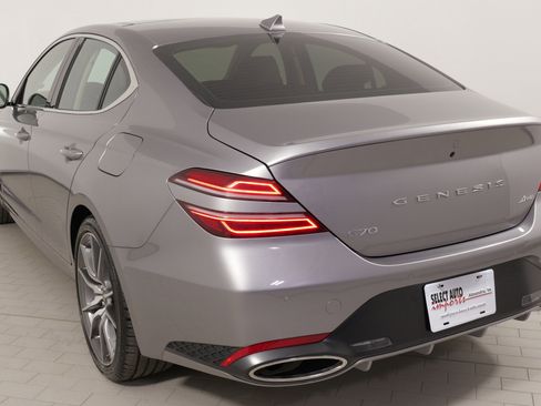 Used 2026 Genesis G70 2.5T Prestige image 11