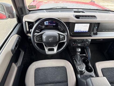 Used 2023 Ford Bronco Wildtrak image 15