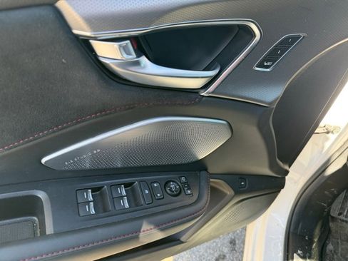 Used 2025 Acura RDX A-Spec image 18