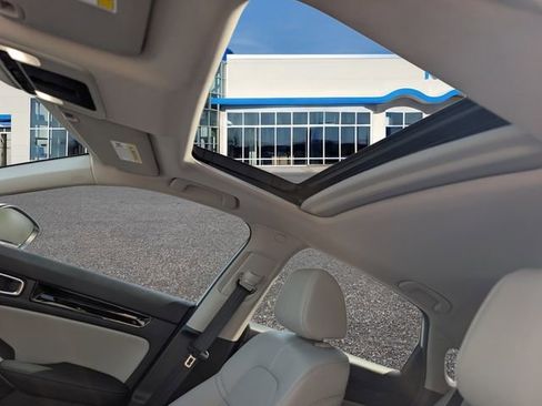 Used 2024 Honda Civic EX-L image 17