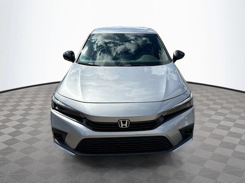 Used 2022 Honda Civic Sport image 2