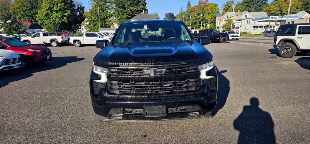Used 2026 Chevrolet Silverado 1500 RST AWD/4WD image 2