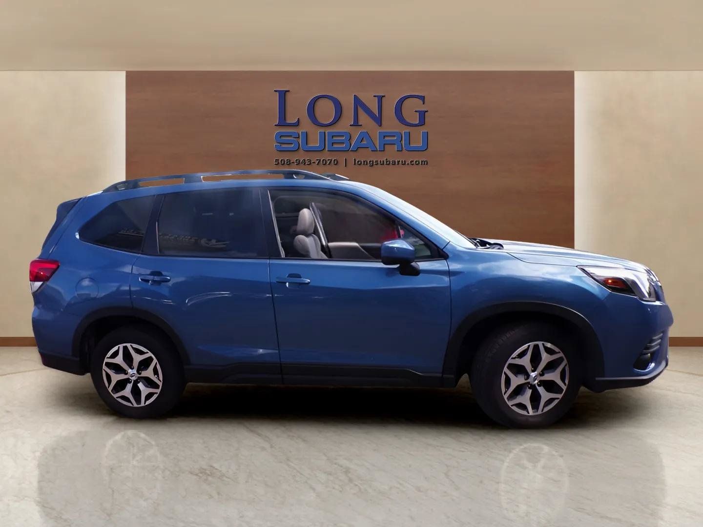 Certified 2024 Subaru Forester Premium AWD/4WD image 6