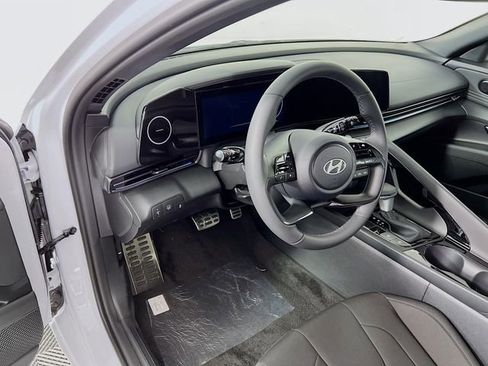 New 2025 Hyundai Elantra SEL w/ Cargo Package image 8