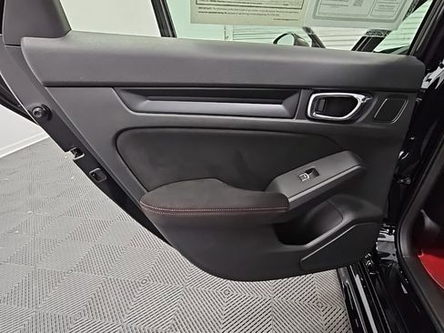 Used 2025 Honda Civic Type R image 33