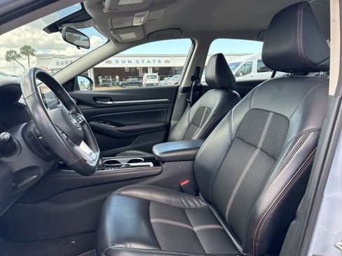 Used 2024 Nissan Altima 2.5 SR image 8