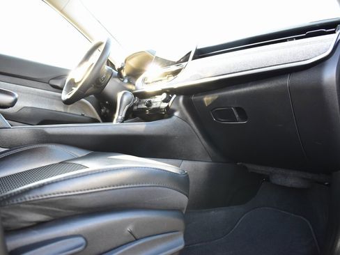 Used 2022 Jeep Compass Latitude image 11