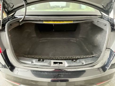Used 2016 Ford Taurus Limited FWD image 26