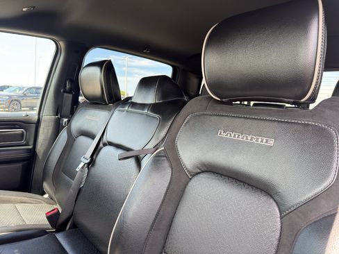 Used 2024 RAM 1500 Laramie AWD/4WD image 28