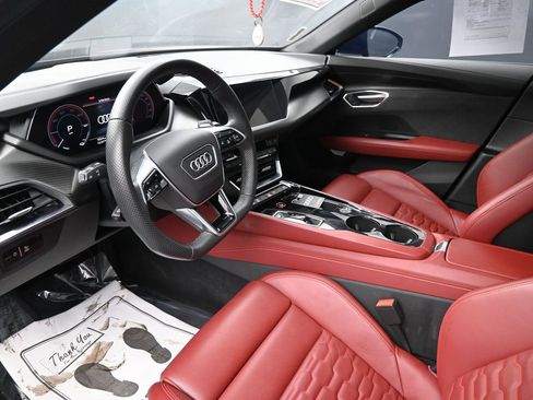 Used 2023 Audi e-tron GT Premium Plus w/ Performance Package image 28