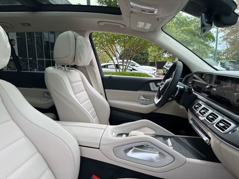 New 2026 Mercedes-Benz GLS 450 4MATIC image 38