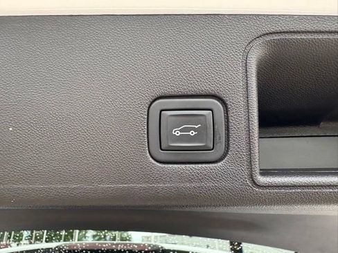 Certified 2024 GMC Terrain AT4 AWD/4WD image 22