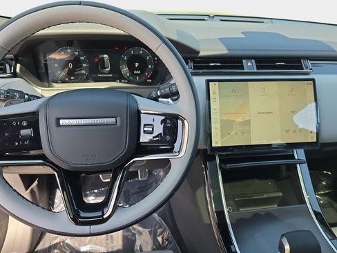 New 2026 Land Rover Range Rover Velar Dynamic SE AWD/4WD image 16