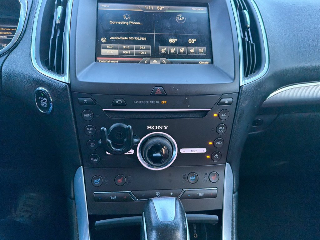 Used 2015 Ford Edge Titanium w/ Equipment Group 302A AWD/4WD image 15