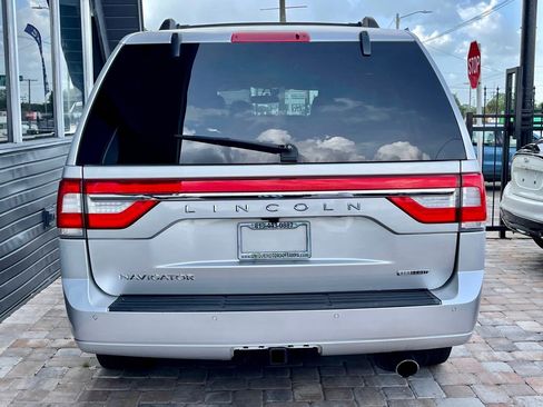 Used 2015 Lincoln Navigator 2WD image 26