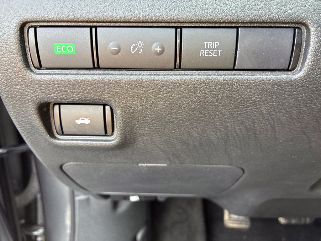 Certified 2024 Nissan Sentra SV FWD image 21