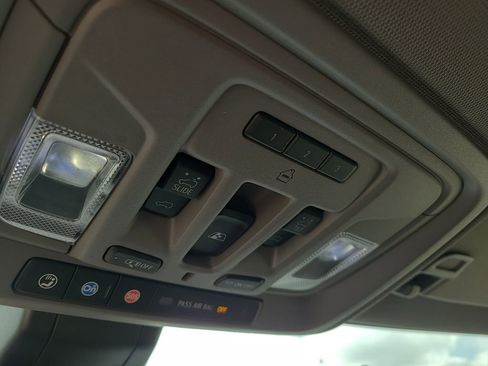 Used 2022 Chevrolet Silverado 1500 LTZ w/ Safety Package II image 24