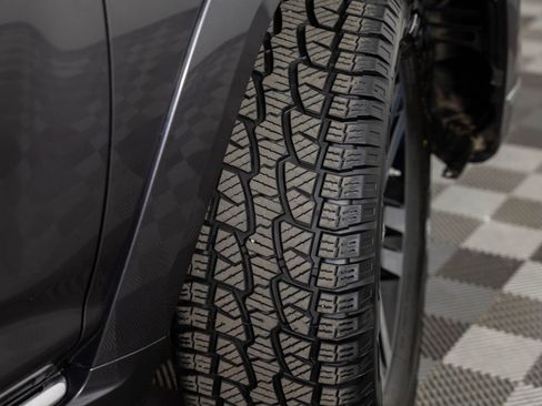 Used 2015 Toyota 4Runner Limited image 41