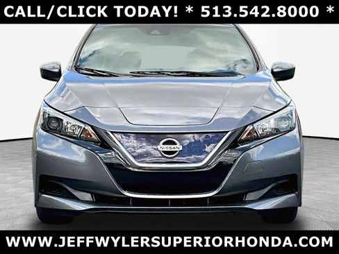 Used 2022 Nissan Leaf S FWD image 2