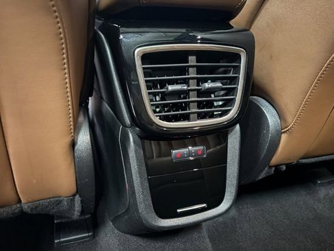 Used 2023 Lincoln Nautilus Reserve image 27