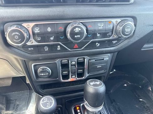 Certified 2025 Jeep Wrangler Unlimited Sport AWD/4WD image 21