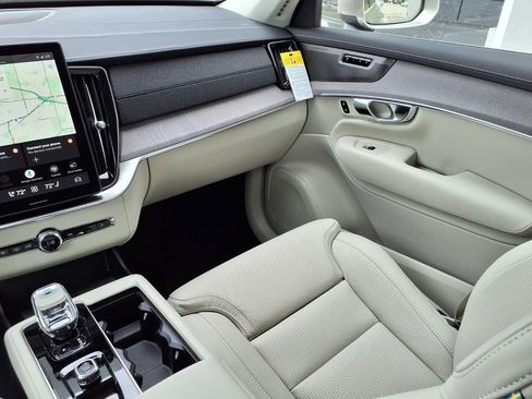 New 2026 Volvo XC90 T8 Ultra w/ Protection Package AWD/4WD image 22