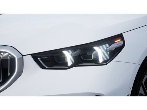 New 2026 BMW 530i image 6