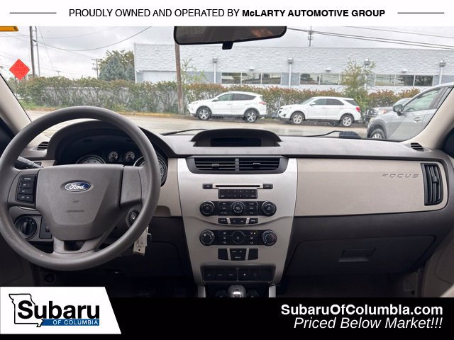 Used 2010 Ford Focus SE FWD image 21