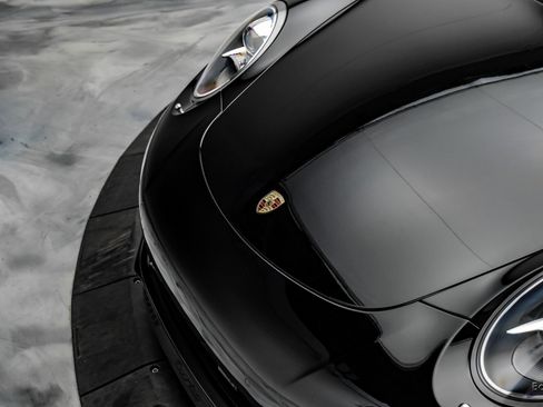 Used 2015 Porsche 911 Turbo image 38